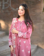 Nazneen – Embroidered Pure Lawn 3-Piece Set with Chiffon Dupatta (Stitched)