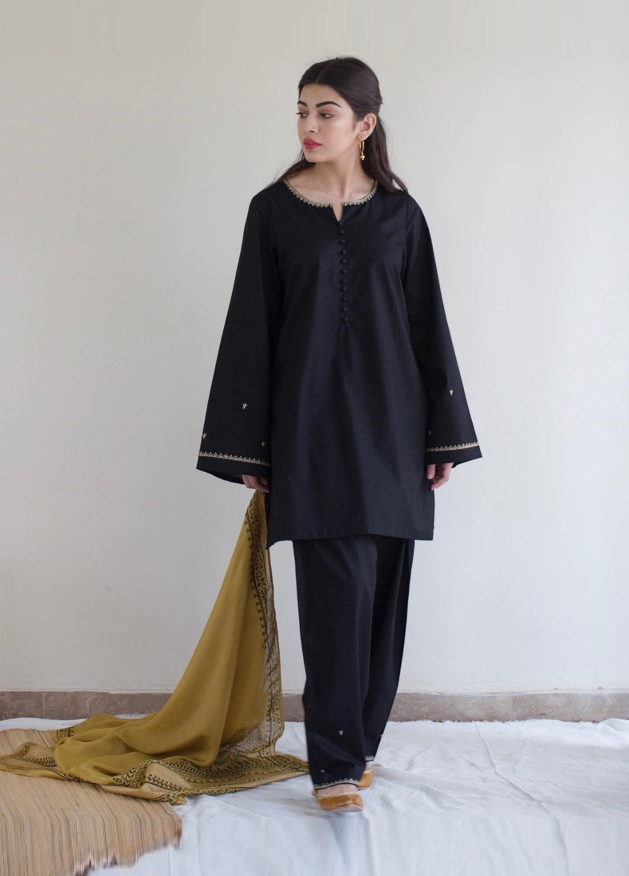 Aabroo Emb 3PC Set