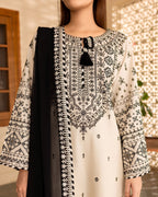 Zarish – Embroidered Lawn 3-Piece Set (Stitched)